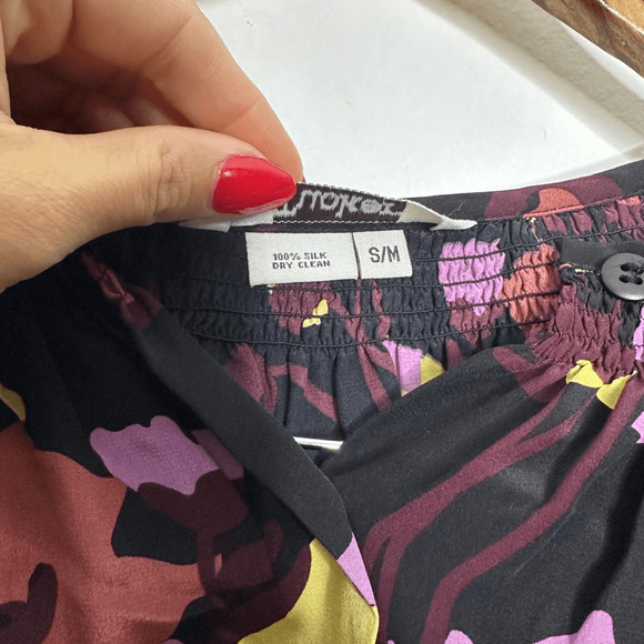 TUCKER NYC The Classic Blouse Silk button front purple floral womens size S/M - Picture 4 of 5